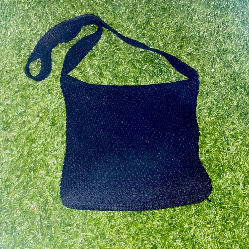 Knitted purse